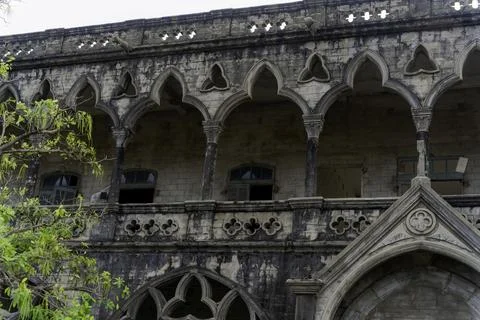 An abandoned monastery. Stockfoto's