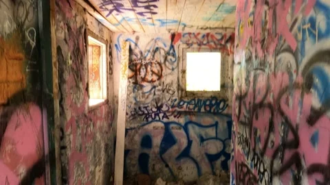 Abandoned Mountain cabin 4 Video stock 151605790