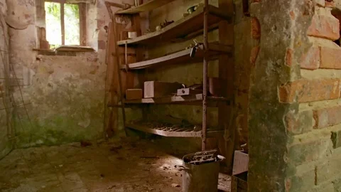Abandoned place smithy. In the material room is a sagging old shelf Видео 80797366