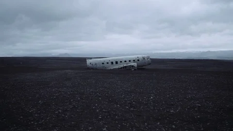 Abandoned plane in Iceland 스톡 동영상 72331897