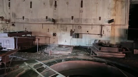 Abandoned Pump Hall: Inside Chernobyl's Forgotten Structures Stock-Footage 324955146