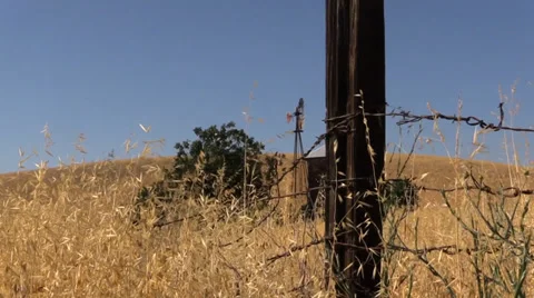 Abandoned ranch, barn and windmill ,post Stock Footage 39419099