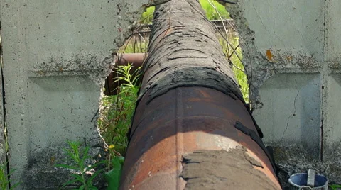 Abandoned rusty iron pipes construction Video stock 57323211