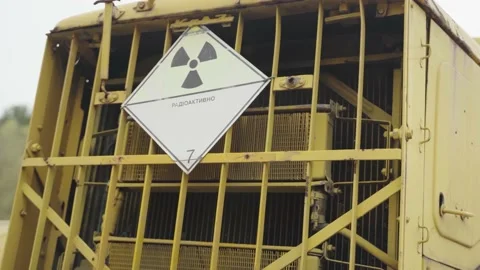 Abandoned rusty radioactive equipment of the soviet union. Vidéo 183268271