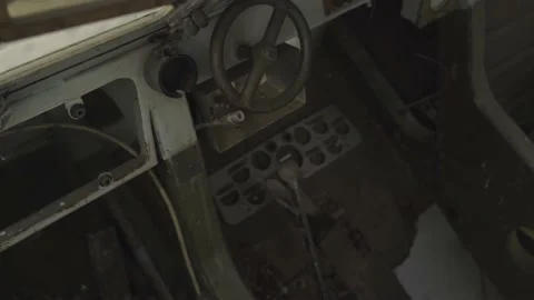Abandoned rusty radioactive equipment of the soviet union. Vidéo 183270961