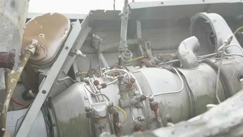 Abandoned rusty radioactive equipment of the soviet union. Vidéo 183271459