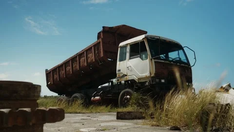 Abandoned rusty truck Stock Footage 146758413