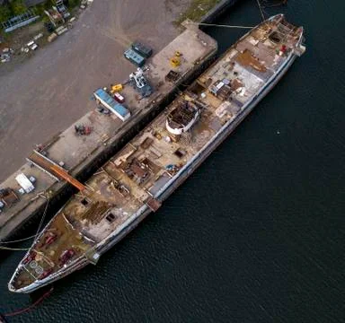 Abandoned ship at Middlesbrough Dockside awaiting scrapping Stockfoto's