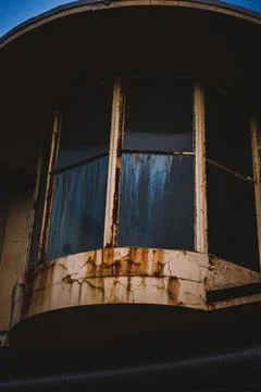 Abandoned Structure Slowly Deteriorating and Rusting Foto stock