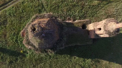 Abandoned temple. Stockbeeldmateriaal 106873710