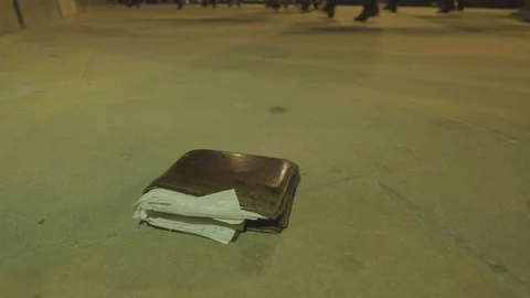 Abandoned wallet at night Video stock 97766035