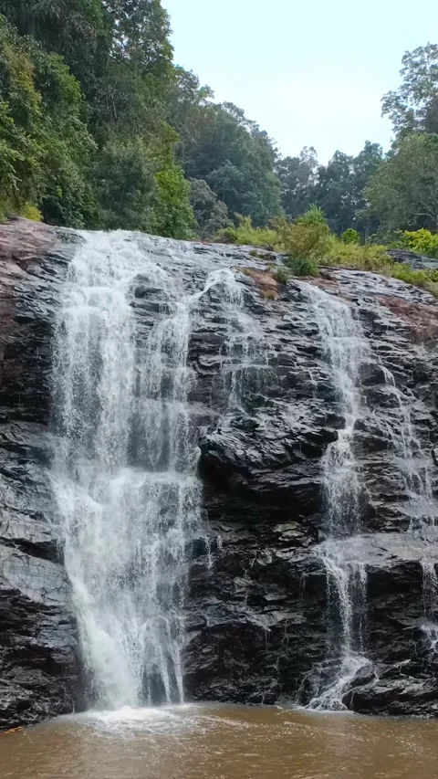 Abbey water falls Video stock 229250256