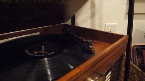 ABC Paramount Records spinning on record player turntable 스톡 동영상 116202467