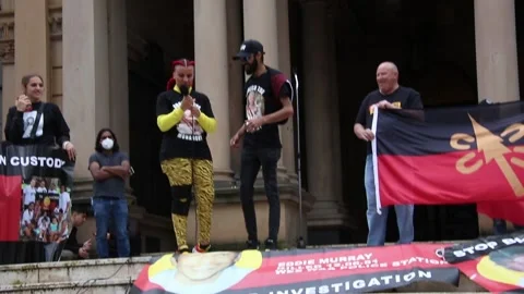 Abolish the Monarchy protest Видео 212056556