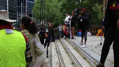 Abolish the Monarchy protest Видео 212057053