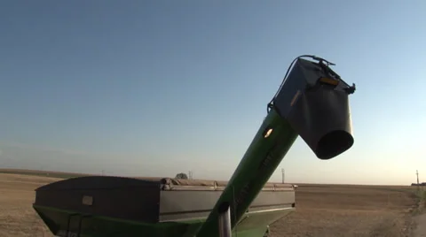 About to Unload Grain Stock Footage 35568527