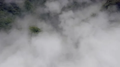 Above the clouds 34 動画素材 140403081