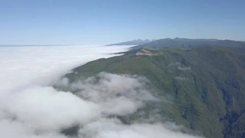 Above the clouds 35 動画素材 140403097