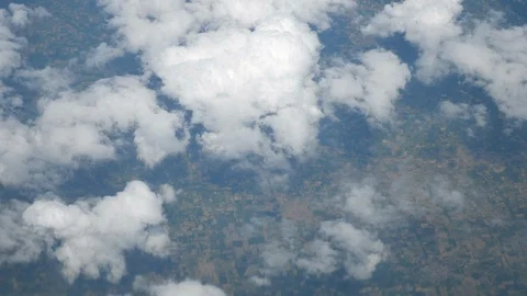 Above the clouds Video stock 96025033