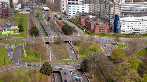 Above Roundabout 库存影片 98495375