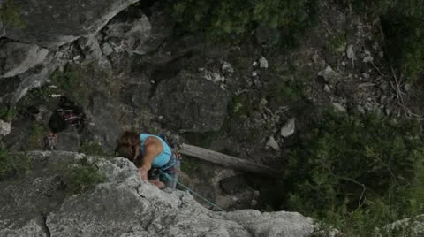 Above shot of Rock Climber Vídeo Stock 22304978