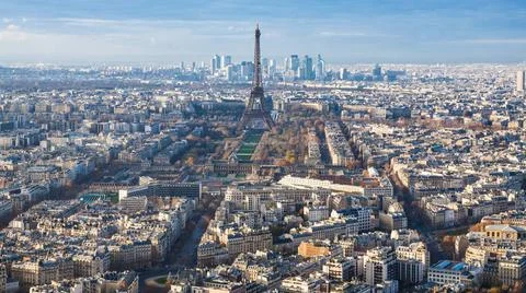 Above view of Eiffel Tower and Paris city travel to France - above view of... Foto stock