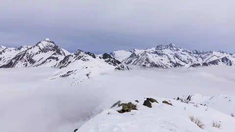 Above the winter clouds time lapse Video stock 126935558