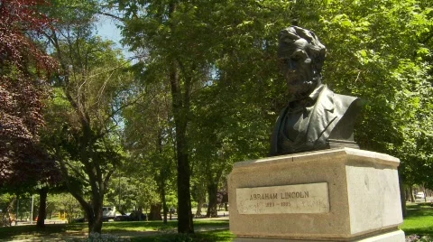 Abraham lincoln bust in urban park, Santiago Chile Stock Footage
