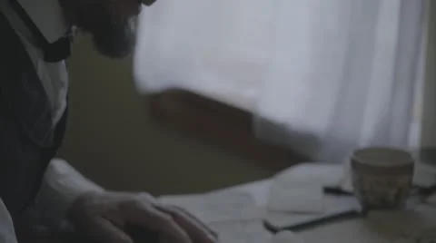 Abraham Lincoln At Table Stock-Footage 54282870
