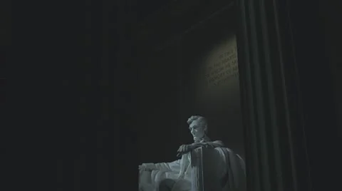 Abramham lincoln statue behind pillars 35mm 1080p 24fps Stock Footage 41518527