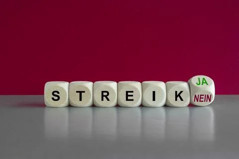 Abstimmung or oder gegen einen Streik symbolisiert von Worfeln Stock Photos