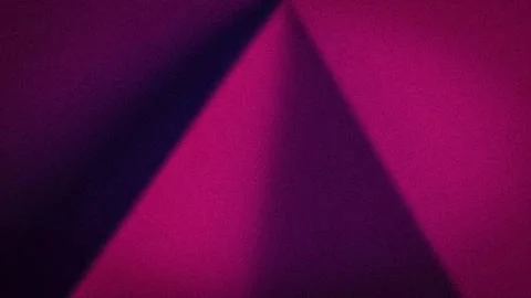 Abstract 4K background with a grainy texture featuring deep magenta and vio.. 스톡 사진