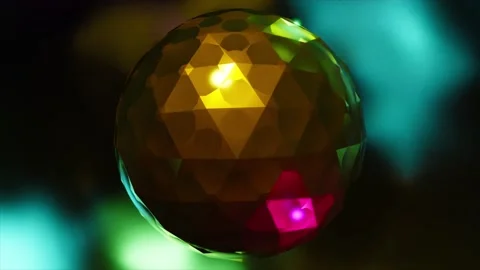 Abstract background 3D animation shiny glass reflective objects play of light. Stock-Footage 251664952