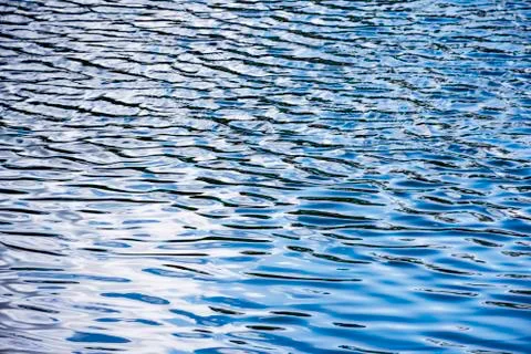 Abstract background of wave on the surface, river surface with sun light refl Foto stock