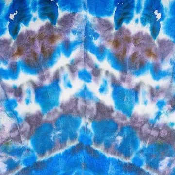Abstract blue and violet pattern on silk batik textile background - abstra... 스톡 사진