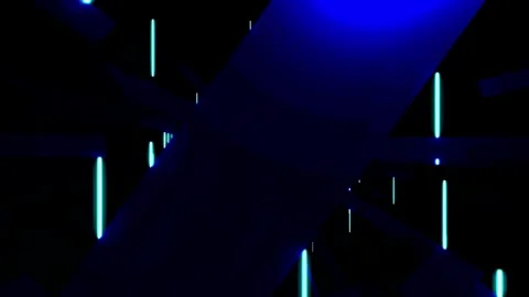 Abstract blue light streaks move through dark digital space with glowing pa.. Vídeo Stock 346972798