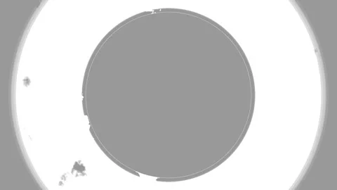Abstract circular light distortion in gray space motion graphics. Vídeo Stock 337520359