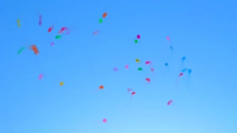 Abstract colored objects flying in the sky. Video stock 91506078