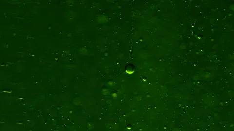 Abstract colorful background. Foam of Soap with Bubbles moving macro shot. Vídeo Stock 150579161