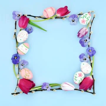 Abstract Easter Background with Eggs and Flowers Foto stock