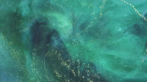 Abstract emerald green fluid marble with elegant gold veins and swirls Stock-Footage 331594389