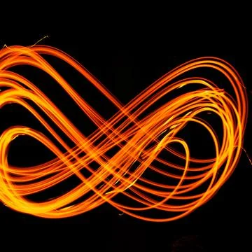 Abstract fiery pattern in the shape of the number 8. Drawing shapes with fire Foto stock