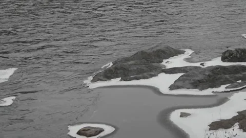 Abstract forms in the river...snow clusters 스톡 동영상 166004172