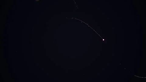 Abstract Glowing Quantum Particle Trajectories Vídeo Stock 331549021