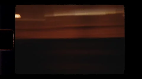 Abstract light trails in motion on super 8 film Vidéo 319043685