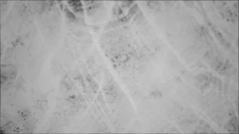 Abstract liquid water ripple texture with flowing caustic light patterns, m.. 動画素材 346659347