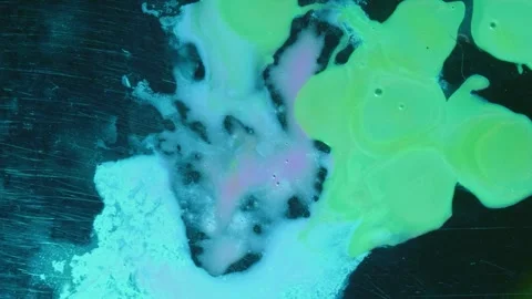 Abstract Liquify Flow – Vibrant Fluid Art Background Video stock 316386988