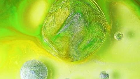 Abstract macro fluid art with shimmering metallic swirls and organic textures 스톡 동영상 331605030