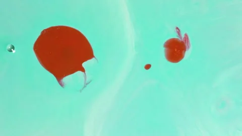 Abstract mint green fluid motion with soft liquid swirls and bubbles 스톡 동영상 331689110