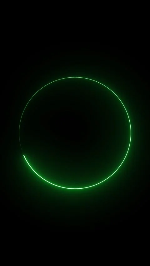 Abstract motion graphic animation of a glowing green neon circle spinning c.. 库存影片 332880124